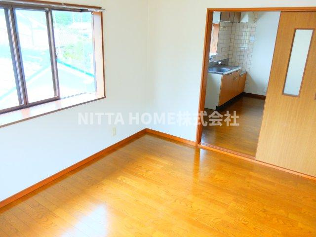 バードヒル東奥Ⅱの寝室|日当たり良好ですね(^^♪