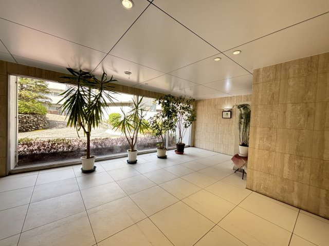 パシフィック中野のエントランス