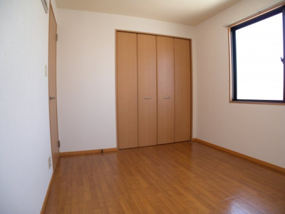 【寝室】 | ファミールハイツ | ファミールハイツ