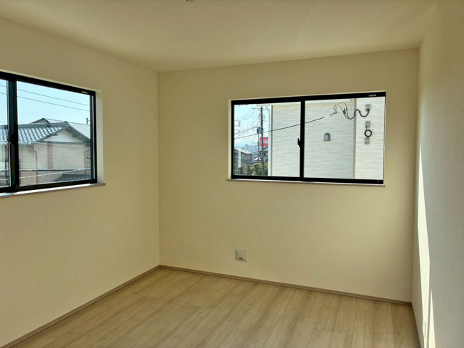 【洋室】 | 東熊堂 新築建売分譲住宅 建物＋土地 TW05594 | 沼津市東熊堂1号棟　洋室6.5帖 ※令和8年2月16日撮影写真