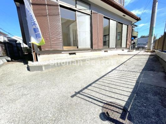 【庭】 | おうちプールをしたり、家庭菜園をしたりお家時間が楽しめるお庭付♪