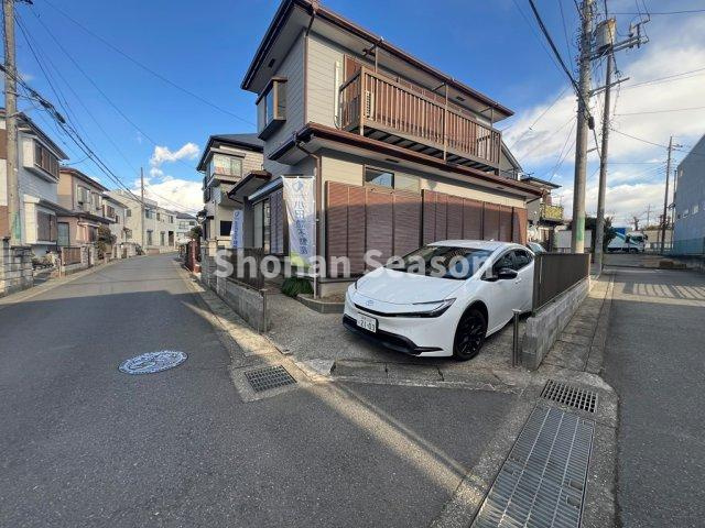 【外観】 | 内外装リフォーム完工し、気持ちよく新生活がスタートできるお住まい♪
休日にゆっくりご内見にいらしてみませんか。