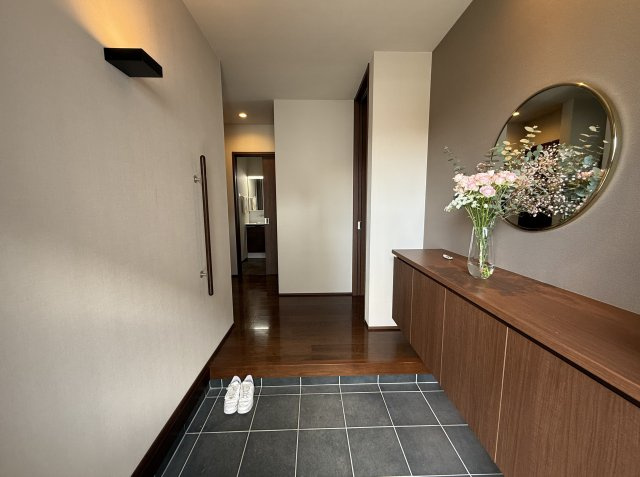 群馬県前橋市下新田町864-7の玄関