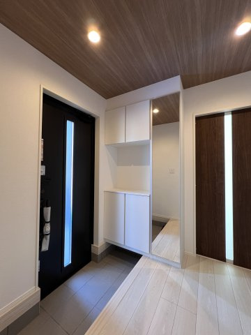 【玄関】 | 高知市高見町/２号棟