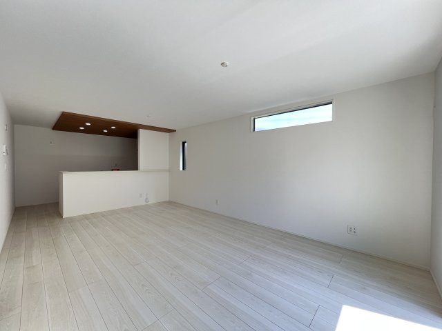 【居間・リビング】 | 高知市高見町/２号棟