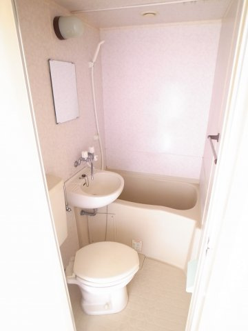 【浴室】 | 竹柏・貝畑ビル | お掃除らくちんの３点ユニット♪