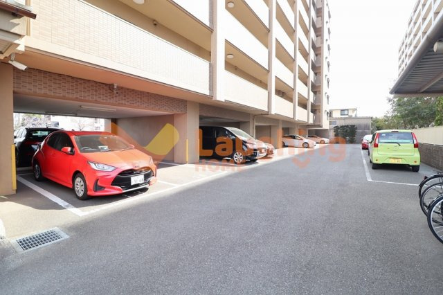 レジデンス東櫛原の駐車場|駐車場です