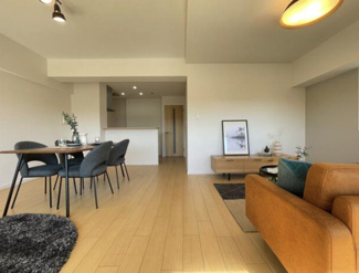 【居間・リビング】 | 【ファミール庄内通】✨️仲介手数料無料✨️稲生小学校・名塚中学校