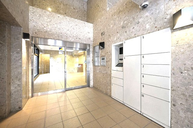 ◆フルリノベーション済◆地下鉄五条駅徒歩２分・京阪清水五条駅徒歩８分◆ライオンズマンション東洞院五条のその他共用部分|宅配ボックス