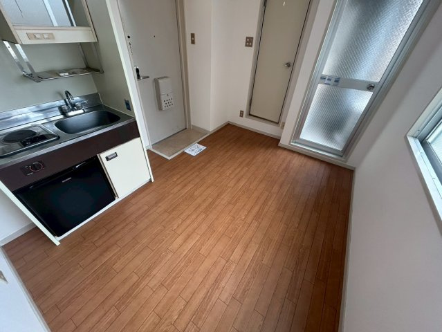 メゾン泉尾の居間・リビング