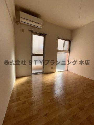 仲介手数料０円！グリンシティー新瑞の居間・リビング