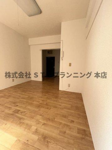 仲介手数料０円！グリンシティー新瑞の居間・リビング