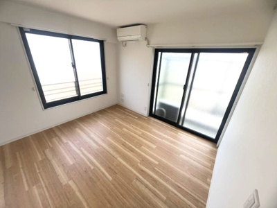 【居間・リビング】 | 芦屋リバーウエストマンション