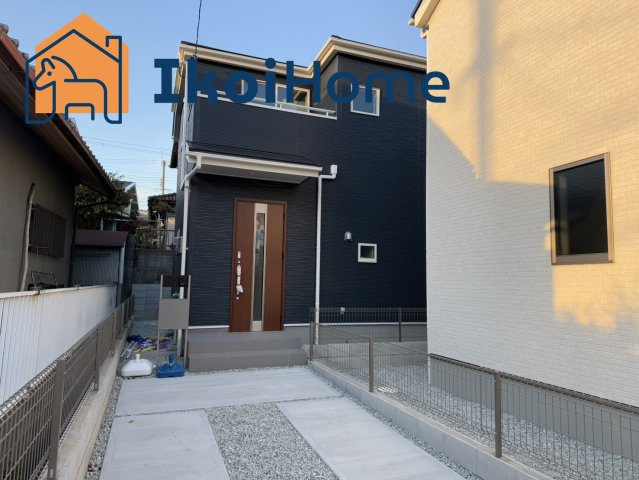 明石市大久保町高丘5丁目　１２期２号棟　新築一戸建のエントランス|●資料・カタログのご請求無料●高丘東小学校まで徒歩8分、高丘中学校まで徒歩7分。								
