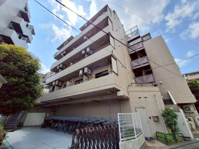 ベルエール方南町の外観