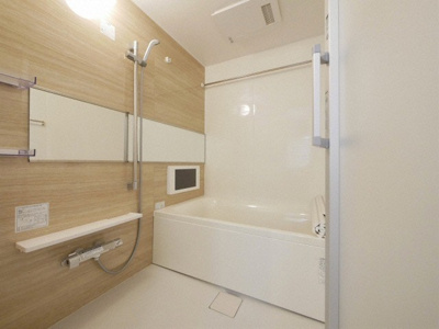 【浴室】 | プレジオ十三 | 一日の疲れを癒すお風呂です