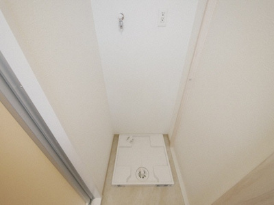 【設備】 | プレジオ十三 | 洗濯置き場です。