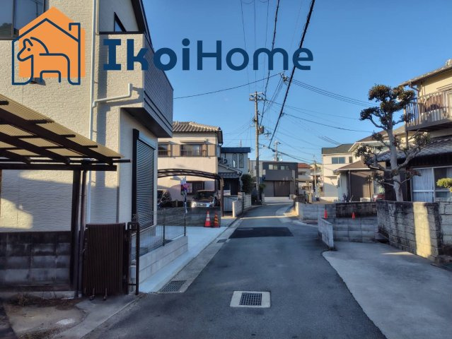 明石市魚住町西岡　4期　2990の周辺|交通量が少ないので静かです。小さなお子様がいるご家庭はご安心できると思います。