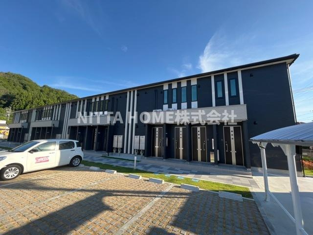 ラ　グリシーヌＡ棟の外観|インターネット無料で使用可能◎宅配BOX設置しています！