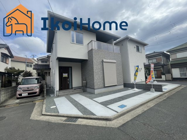 明石市大久保町大窪　新築戸建　B号棟の駐車場|～ご見学に関して～平日や夜間でもご案内可能。決まったお時間で身動きが取れない方も臨機応変に対応します