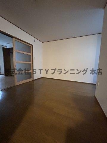 仲介手数料０円！ジョーヌ駈上の居間・リビング