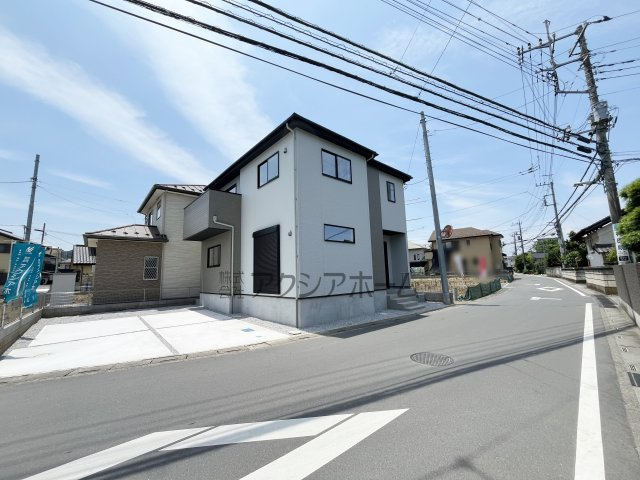 入間市黒須2丁目・全1棟　新築一戸建　～入間市駅徒歩8分～の前面道路含む現地写真