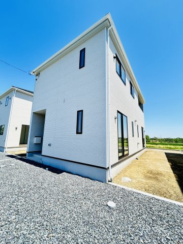 新築　高崎市吉井町池第3　クレイドルガーデン　3号棟の外観|現地写真　2025年5月完成しました！ご内覧等、お気軽にお問合せください♪　							

