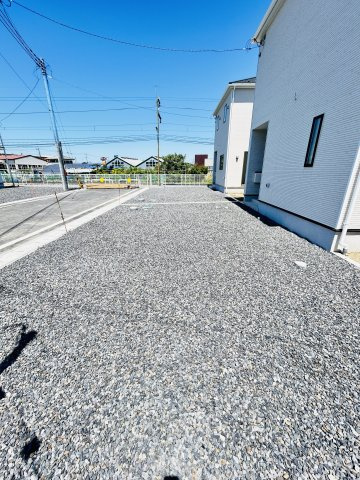 新築　高崎市吉井町池第3　クレイドルガーデン　3号棟の駐車場|現地写真　駐車スペースは並列2台分可能です！
