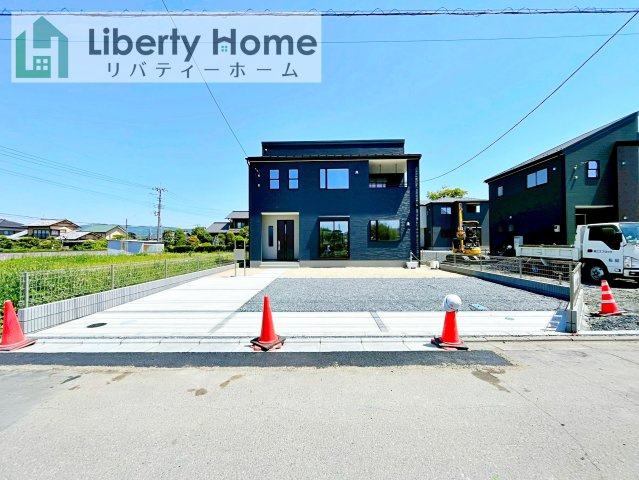 笠間市笠間第10　新築戸建　1号棟の駐車場