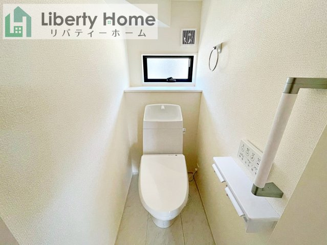 笠間市笠間第10　新築戸建　2号棟のトイレ