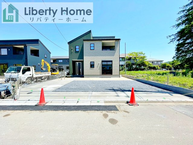 笠間市笠間第10　新築戸建　2号棟の駐車場