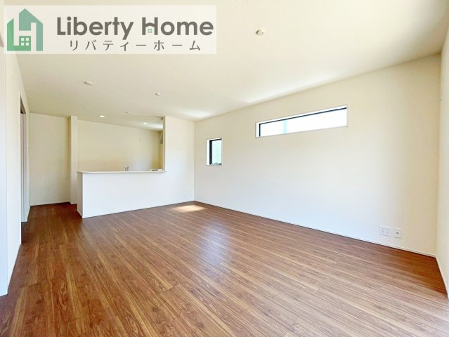 笠間市笠間第10　新築戸建　2号棟の居間・リビング