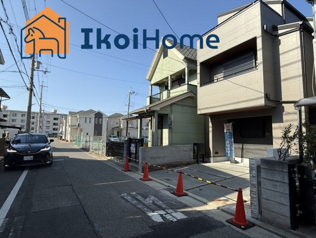 神戸市西区王塚台7丁目　新築戸建の駐車場|～ご見学に関して～平日や夜間でもご案内可能。決まったお時間で身動きが取れない方も臨機応変に対応します