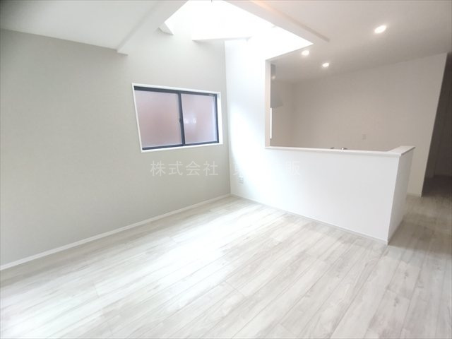 【ダイニング】 | 川越市宮元町2期　全2棟　1号棟 | 食卓を囲むダイニング