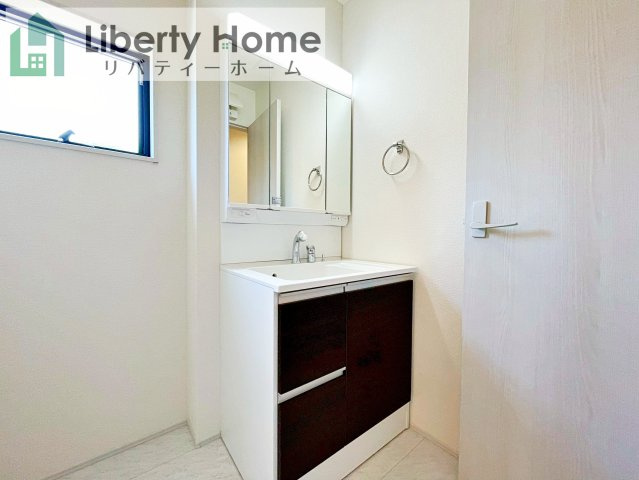 笠間市笠間第10　新築戸建　4号棟の独立洗面台