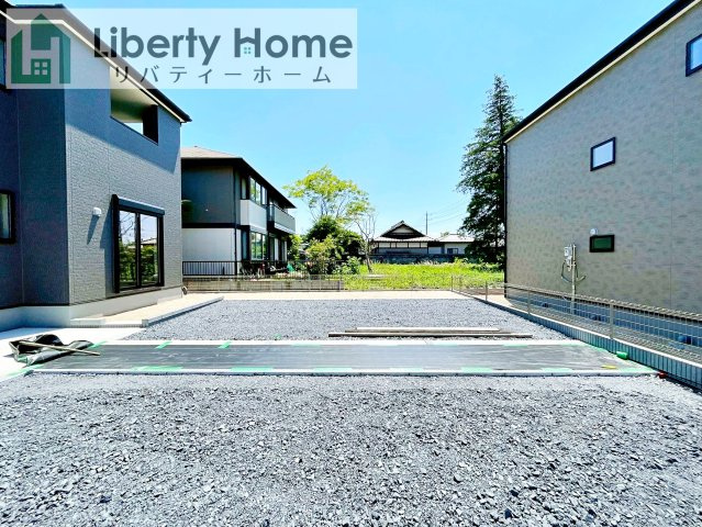 笠間市笠間第10　新築戸建　4号棟の駐車場
