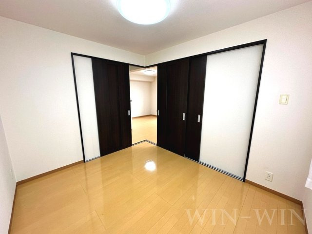 エムロードの寝室