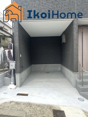 明石市東山町　新築一戸建の駐車場|●年中無休：当日予約可●西区、垂水区、明石市初。弊社は契約前に新築戸建の住宅診断を無料で行っています