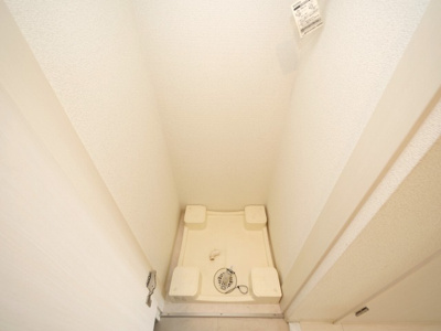 【設備】 | エスリード大阪シティノース | 洗濯置き場です。