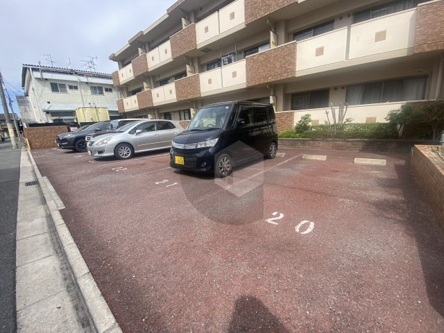 ボージャルデンの駐車場