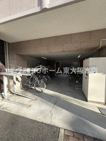 CITY SPIRE布施の駐車場
