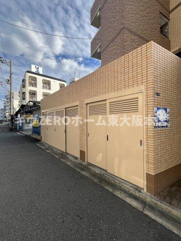 CITY SPIRE布施の駐車場
