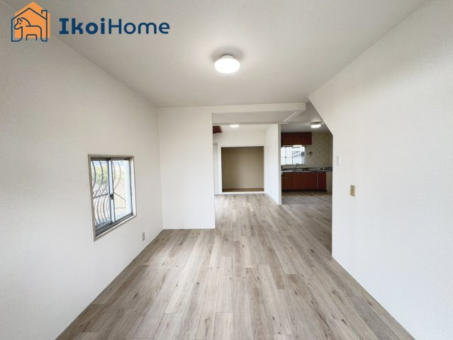 明石市二見町福里　中古一戸建の居間・リビング|【ホームページに現地動画掲載中】●年中無休：当日予約可●家具・家電は住宅ローンに組込み可能！