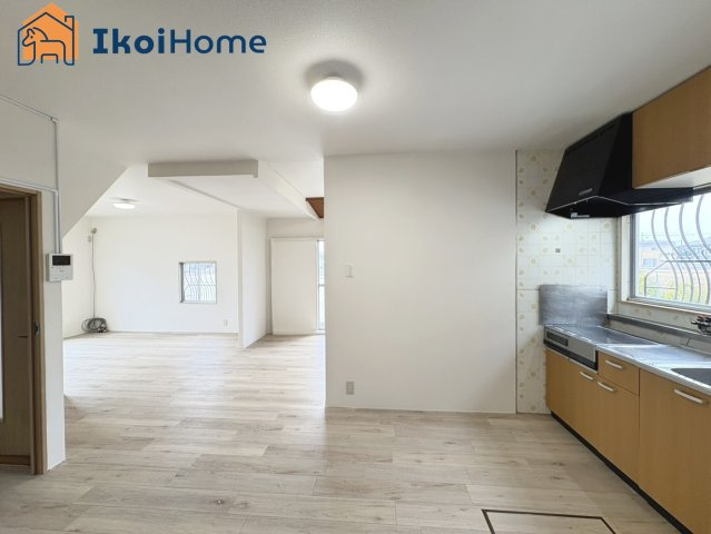 明石市二見町福里　中古一戸建のキッチン|【ホームページに現地動画掲載中】●年中無休：当日予約可●IHキッチンはお手入れが簡単