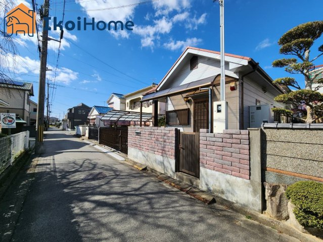 明石市沢野2丁目　中古戸建の前面道路含む現地写真|～ご見学に関して～　平日や夜間でもご案内は可能です。お仕事の形態が多様化しておりますので、決まったお時間では中々身動きが取れないお客様も臨機応変に対応させて頂きます。