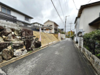 【前面道路含む現地写真】 | はつが野３丁目　売土地 | 閑静な住宅街で叶える穏やかな新生活をここではじませんか♪