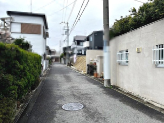 【前面道路含む現地写真】 | はつが野３丁目　売土地 | 車通りも限られた前面道路です♪