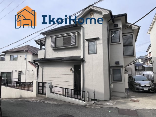 明石市朝霧南町４丁目　中古一戸建の外観|外壁塗装完了！内装も綺麗にリフォームできました！バルコニーからは明石海峡大橋が見えます！
