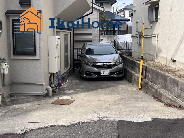 明石市朝霧南町４丁目　中古一戸建の駐車場|●年中無休：当日予約可●西区、垂水区、明石市初。弊社は契約前に新築戸建の住宅診断を無料で行っています