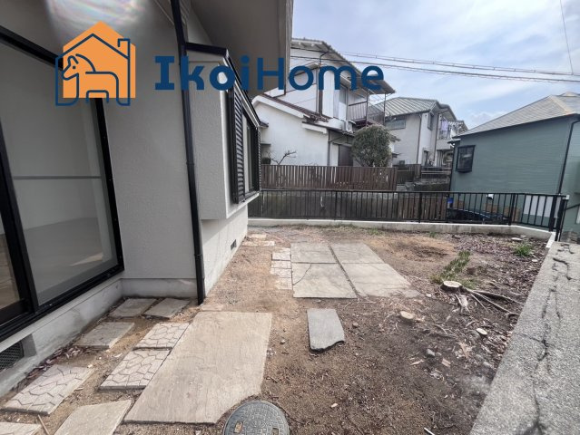明石市朝霧南町４丁目　中古一戸建の周辺|弊社独自で毎月５組限定「人気オプション３点パック」カーポート・バルコニー・ウッドデッキを１万円で取付